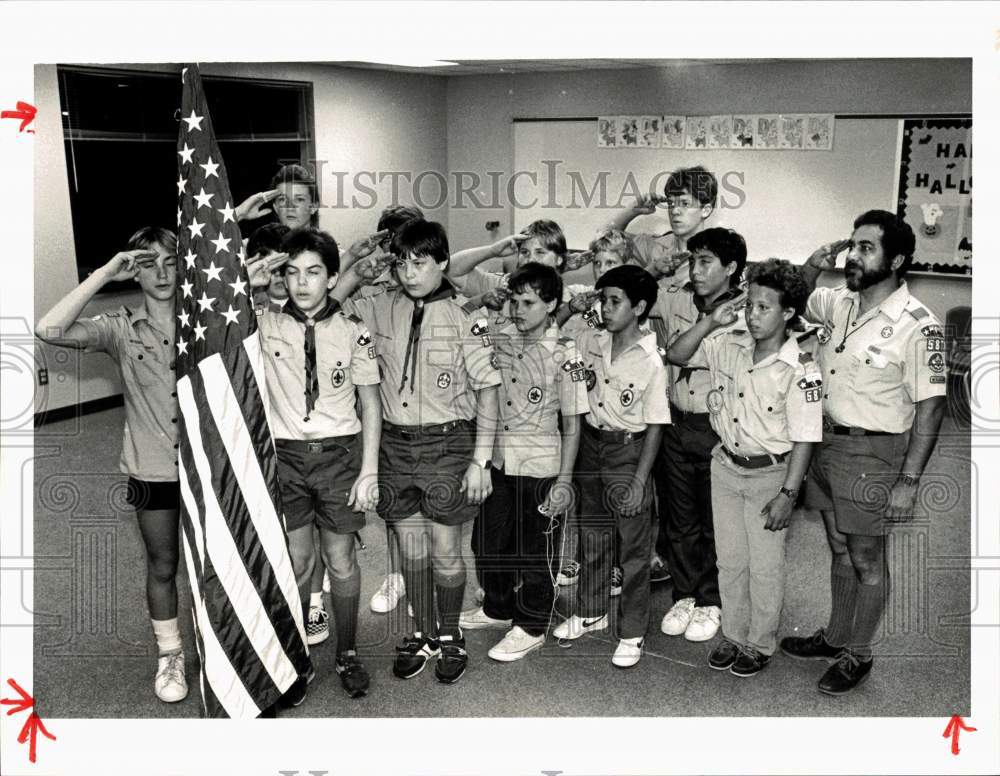 1985 Press Photo Boy Scout Troop 587 at St. John Neumann Catholic Church- Historic Images