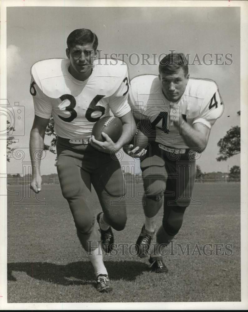 1966 Press Photo Rice football players Terry Shelton, #36 and L.V. Benningfield- Historic Images