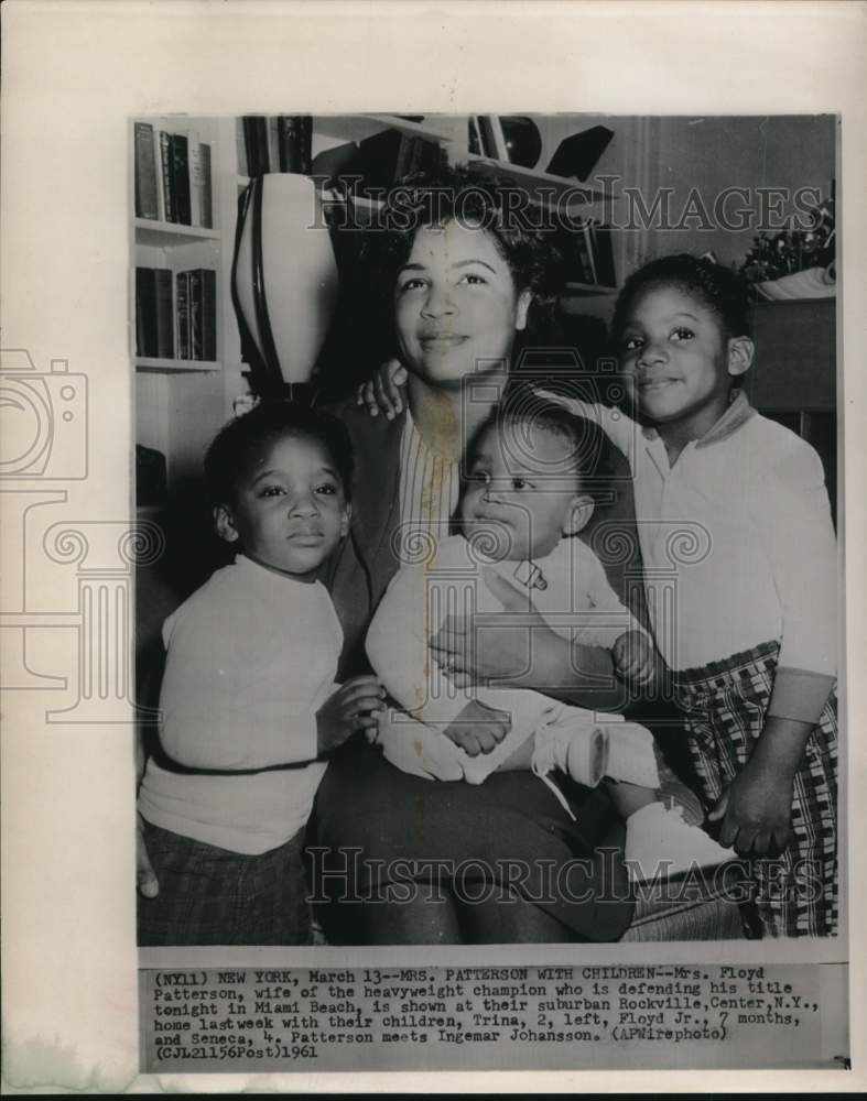 1961 Press Photo Wife of Boxer Floyd Patterson &amp; Their Children, New York- Historic Images