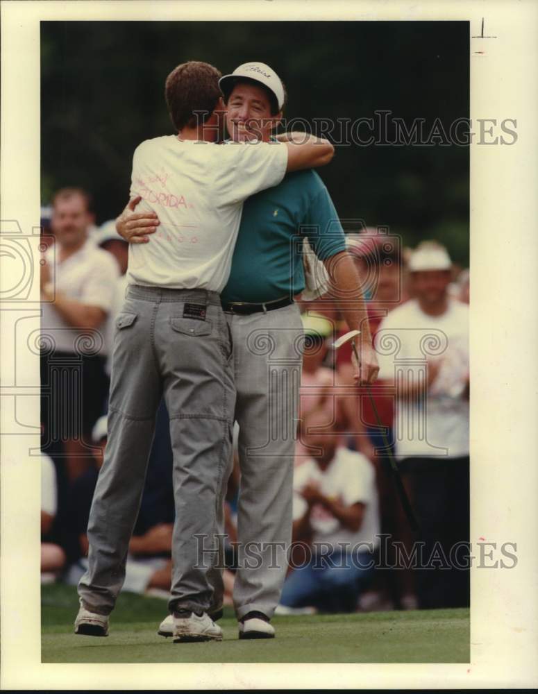 1990 Press Photo Golfer Tony Sills and Caddie Dan Huber at The Woodlands Tourney- Historic Images