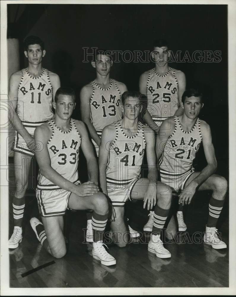 1965 Press Photo Waltrip High School Basketball Player Tim Duff &amp; Teammates- Historic Images