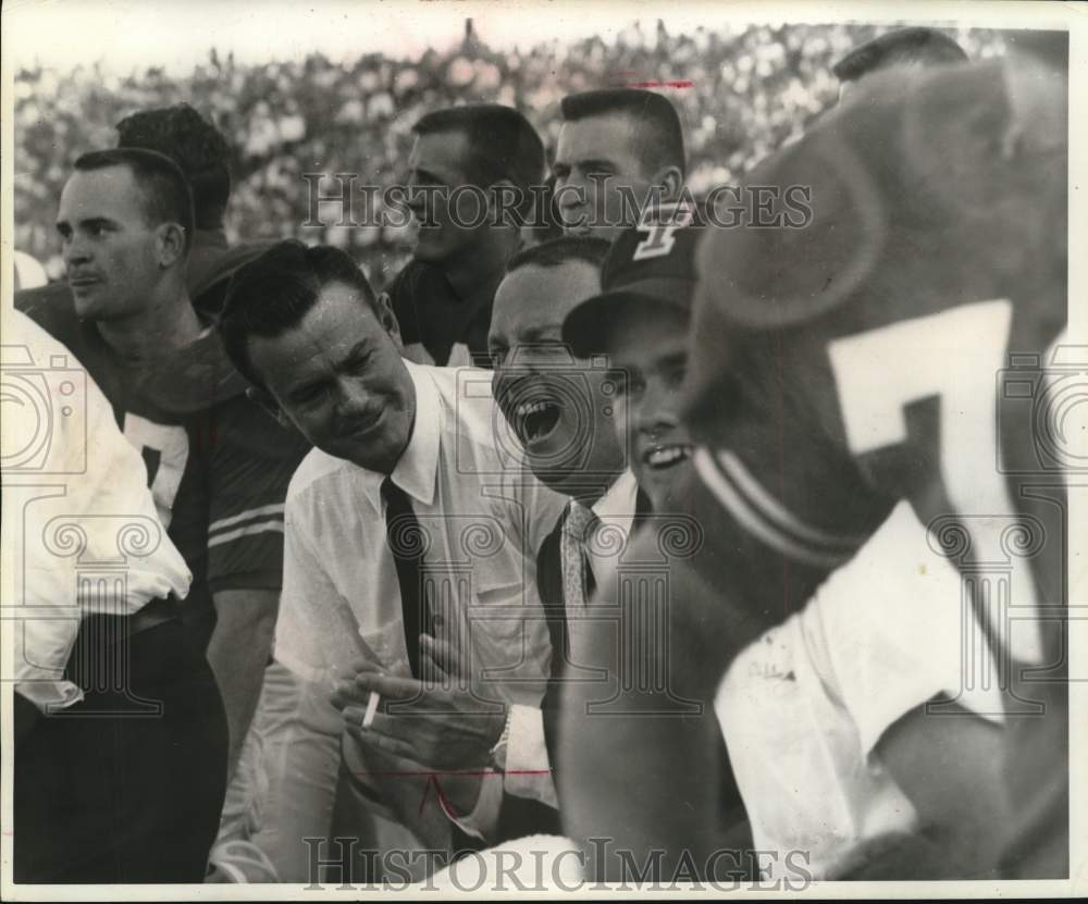 1965 Press Photo University of Texas Football Darrell Royal, Bedford Wynne- Historic Images