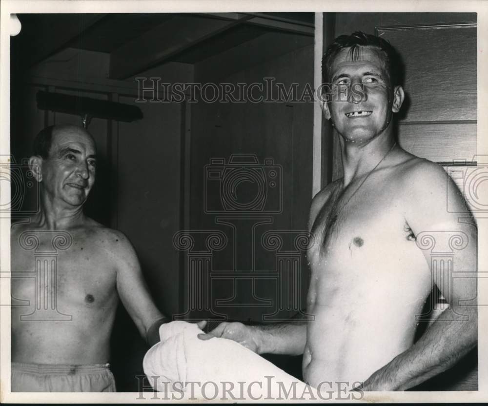 1960 Press Photo Sports figue Tom Dublinski and companion - hps15656- Historic Images