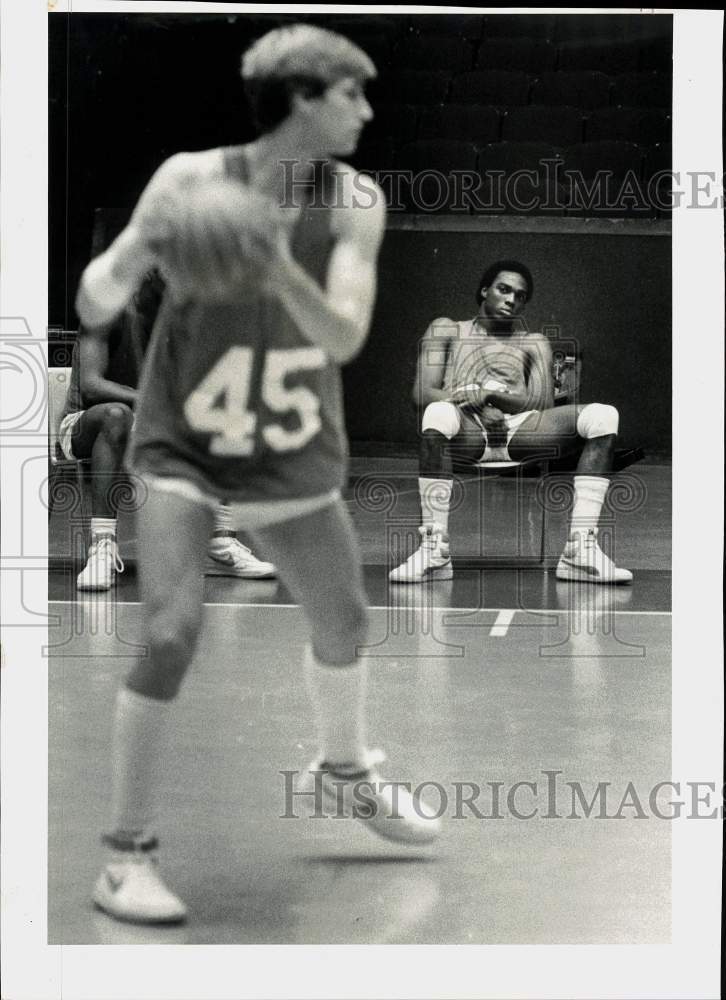 1983 Press Photo University of Houston Basketball Player Benny Anders Practices- Historic Images