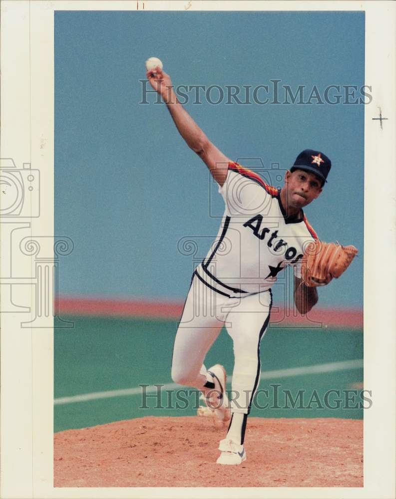 1988 Press Photo Houston Astros baseball pitcher Joaquin Andujar in action- Historic Images