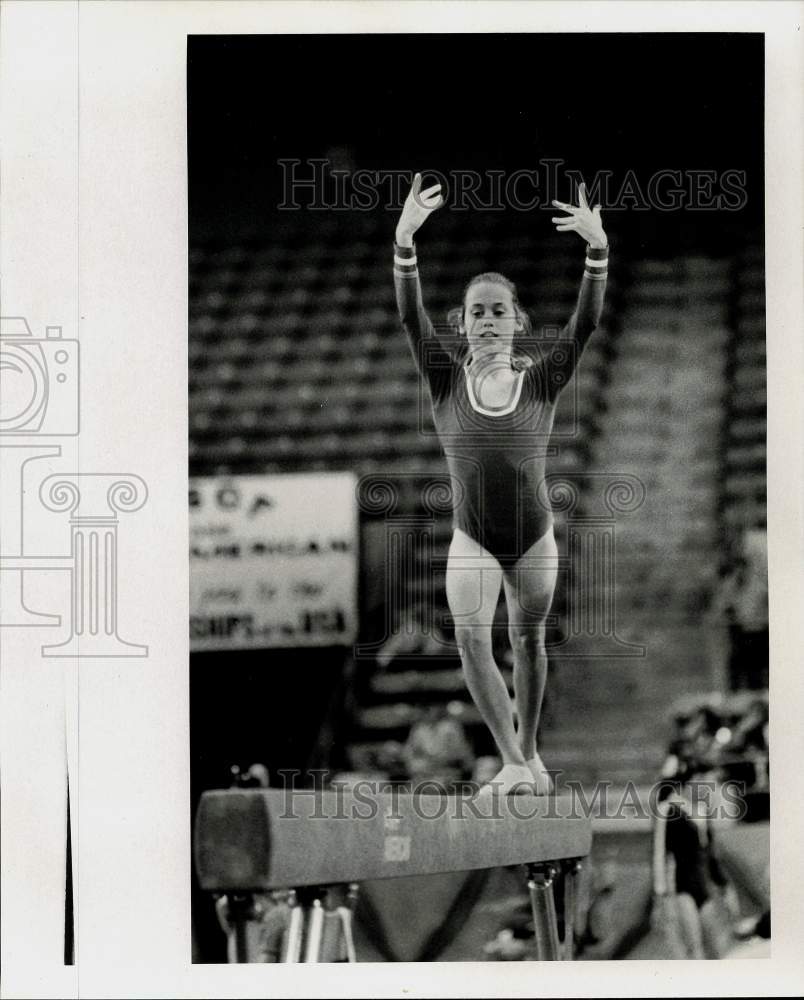 1977 Press Photo Gymnast Tami Richardson in action - hps16307- Historic Images