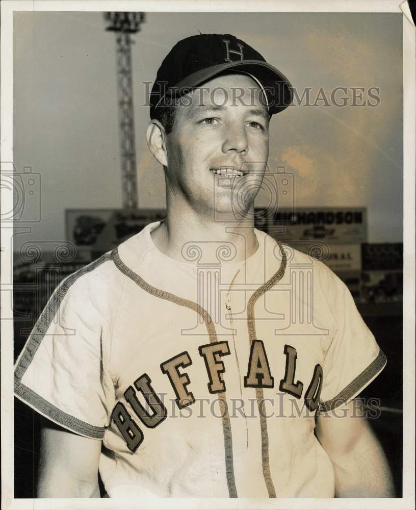 1958 Press Photo Buffalo baseball player Pete Riggan - hps16320- Historic Images