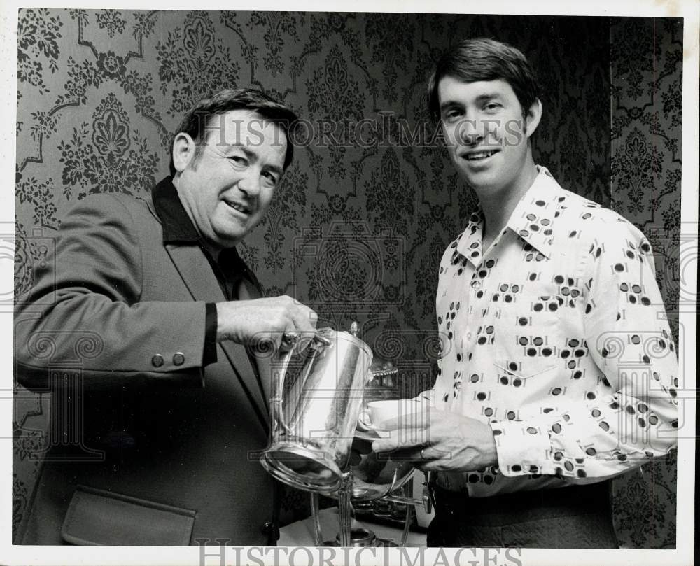 1975 Press Photo Texas Tech coach Steve Sloan and Ralph Carpenter - hps16586- Historic Images