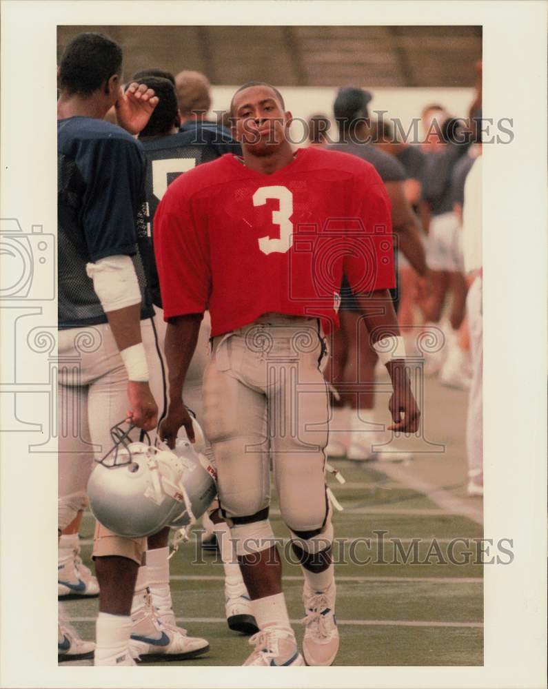 1988 Press Photo Football player Quentis Roper - hps16887- Historic Images