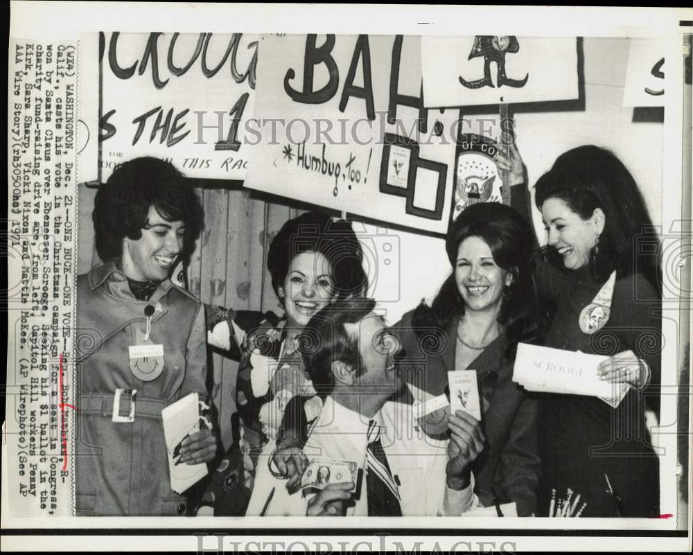 1971 Press Photo Rep. Bob Mathias and Capitol Hill workers in Washington, D.C.- Historic Images