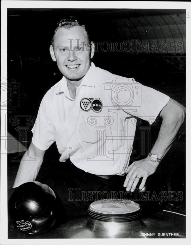 1970 Press Photo Bowler Johnny Guenther Poses with Ball - hps19267- Historic Images