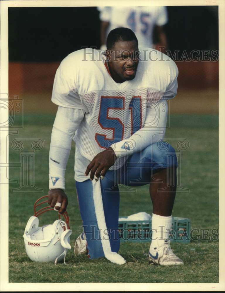 1990 Press Photo Houston Oilers Football Player Eric Fairs at Training Camp- Historic Images