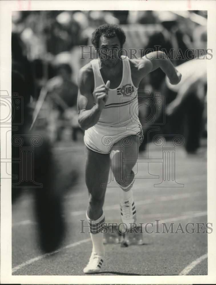 1979 Press Photo Runner Alberto Juantorena Competes in Race - hps20774- Historic Images