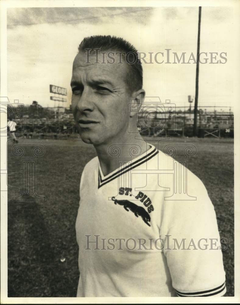 1974 Press Photo Sportsman Bob Hutson of St. Pius - hps21606- Historic Images