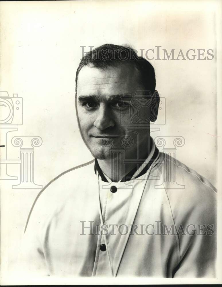 1966 Press Photo Houston Apollos hockey coach Ray Kinasewich - hps21763- Historic Images