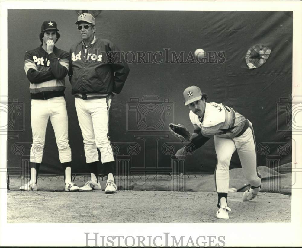 1981 Press Photo Houston Astros Joe Sambito, Mel Wright &amp; Bob Knepper in Bullpen- Historic Images