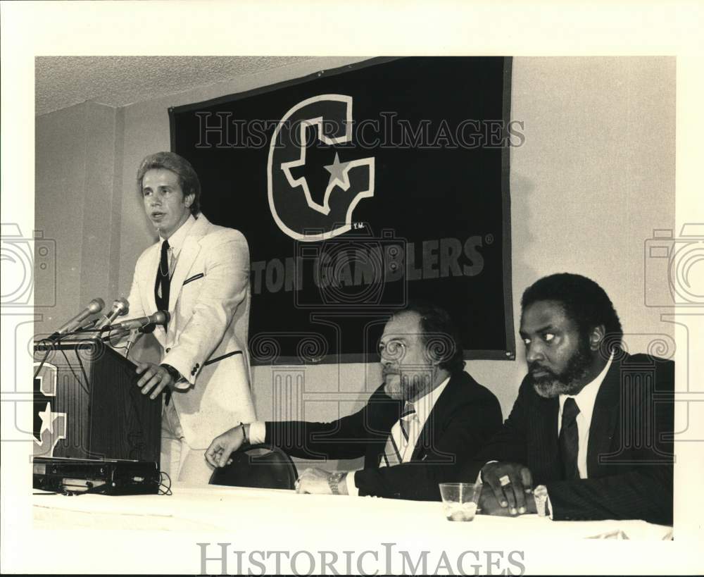 1984 Press Photo John Jenkins, Jerry Argovitz, Gene Borrough, Houston Gamblers- Historic Images