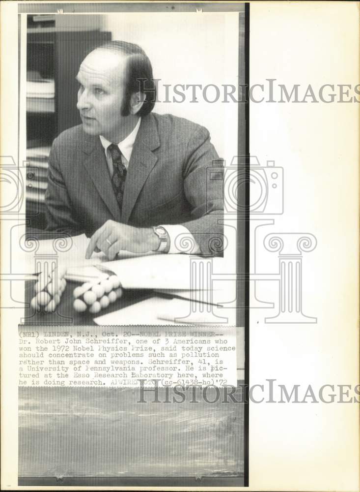 1972 Press Photo Nobel physics winner Robert Schreiffer speaks in New Jersey- Historic Images