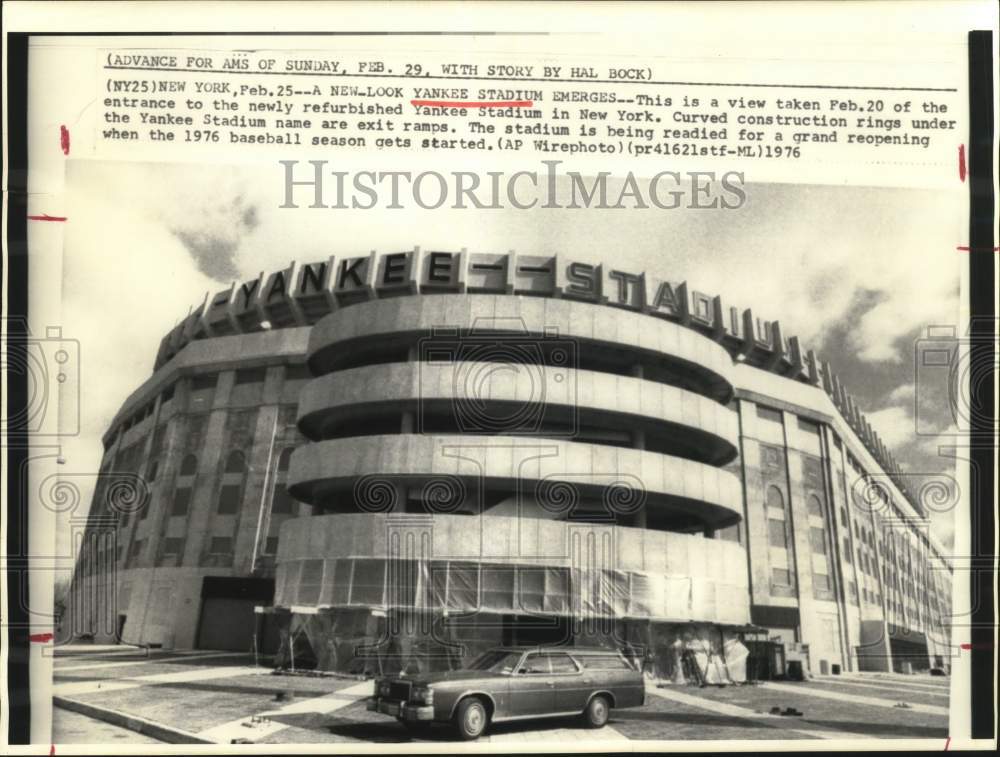 1976 Press Photo A view of the newly refurbished Yankee Stadium in New York City- Historic Images