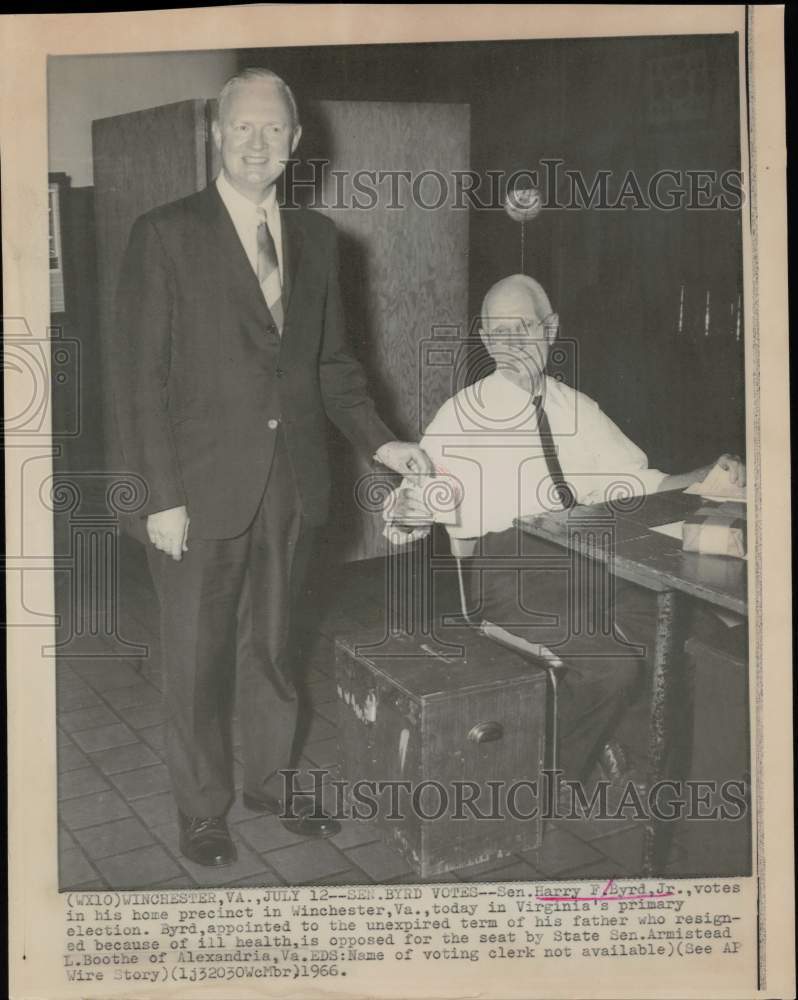 1966 Press Photo Senator Harry Byrd, Jr. casts ballot in Winchester, VA.