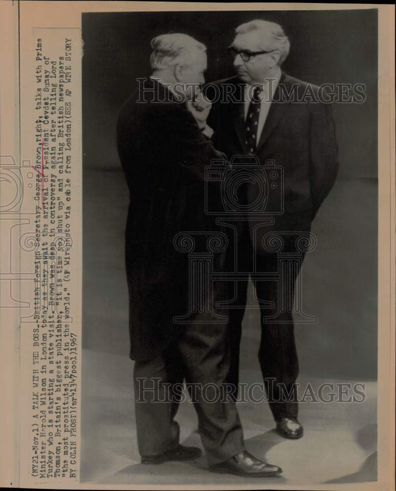 1967 Press Photo British politicians George Brown, Harold Wilson talk in London.