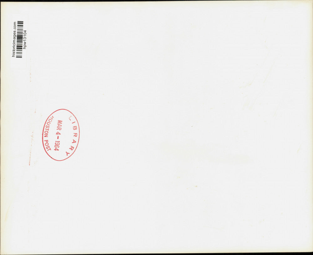 1964 Press Photo Nguyen Khanh meets with Archbishop Nguyen Van Binh in Saigon.