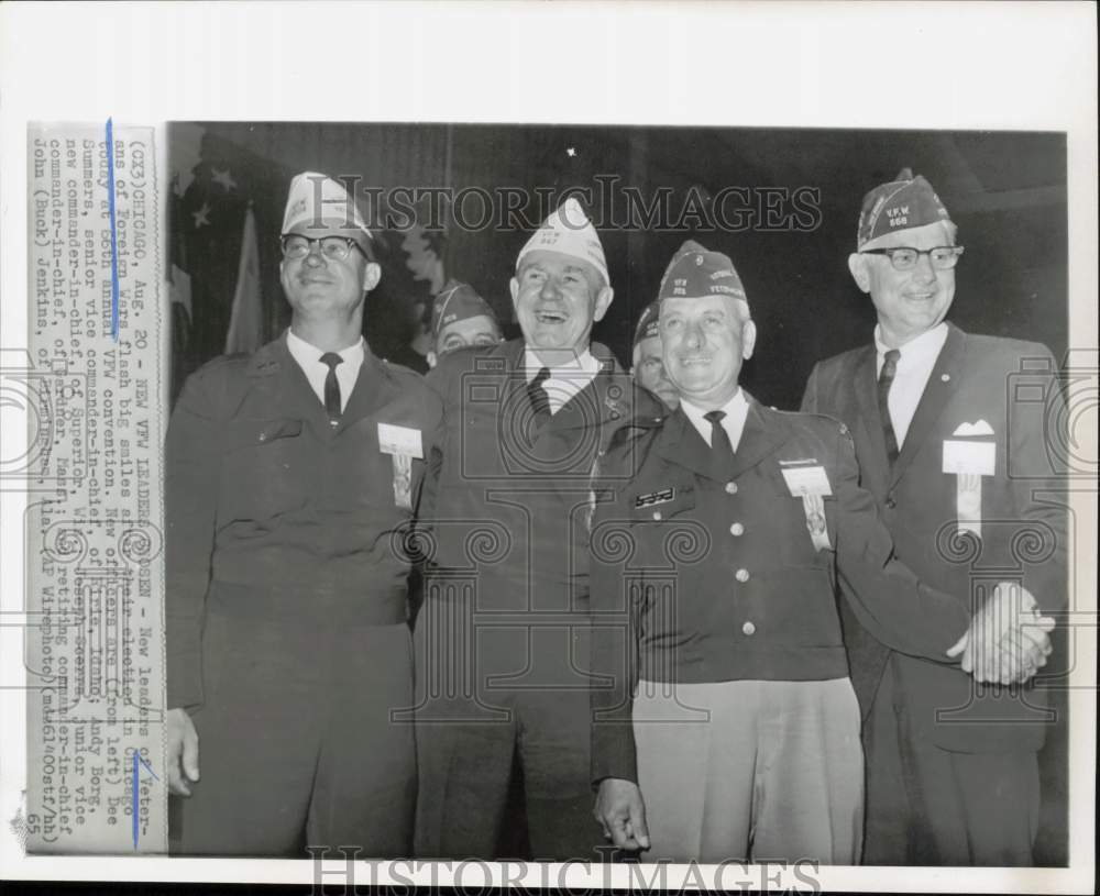 1965 Press Photo New Veterans of Foreign Wars leaders pose at Chicago convention- Historic Images