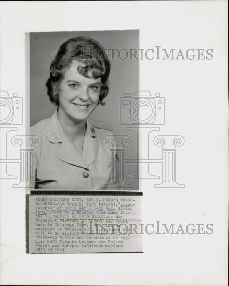 1962 Press Photo Mary E. York, Granddaughter of Alvin York, Graduates from MATS- Historic Images