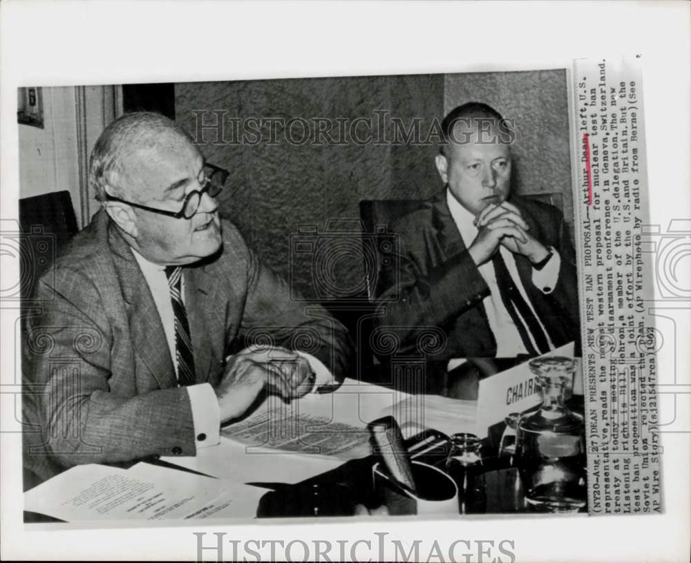 1962 Press Photo Arthur Dean &amp; Bill Gehron Discuss Nuclear Treaty, Geneva- Historic Images