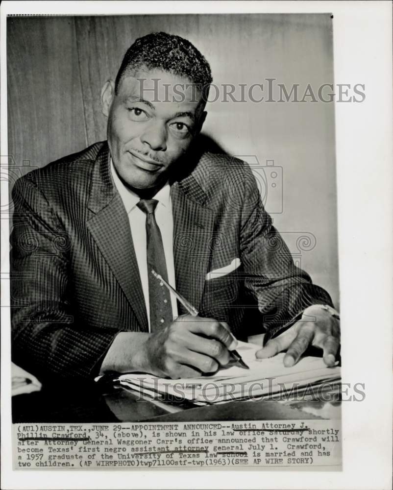 1963 Press Photo Attorney Austin J. Phillip Crawford, Texas - hpw26444- Historic Images