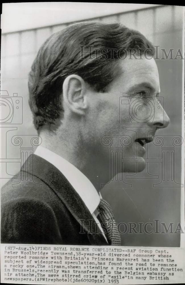 1953 Press Photo Captain Peter Townsend attends Brussels function. - hpw27866- Historic Images