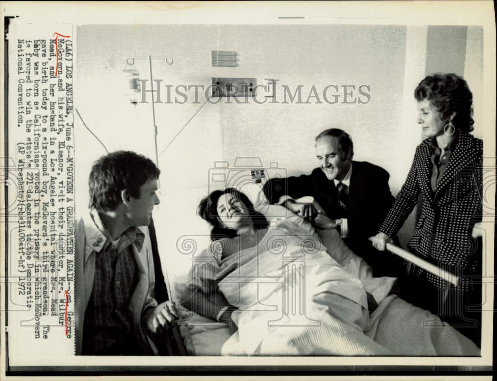 1972 Press Photo George McGovern and family visiting at Los Angeles hospital.- Historic Images