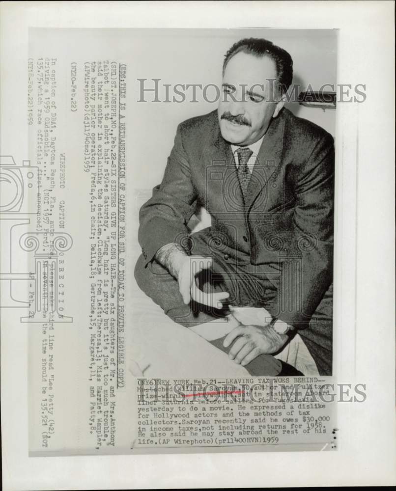 1959 Press Photo Playwright William Saroyan aboard liner Saturnia for Yugoslavia- Historic Images