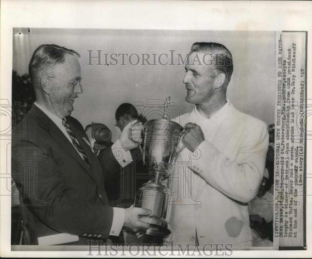 1957 Press Photo Dick Mayer, Golfer awarded at National Open Championship- Historic Images