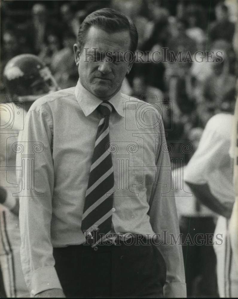 1970 Press Photo University of Arkansas Football Frank Broyles - hpx01577- Historic Images