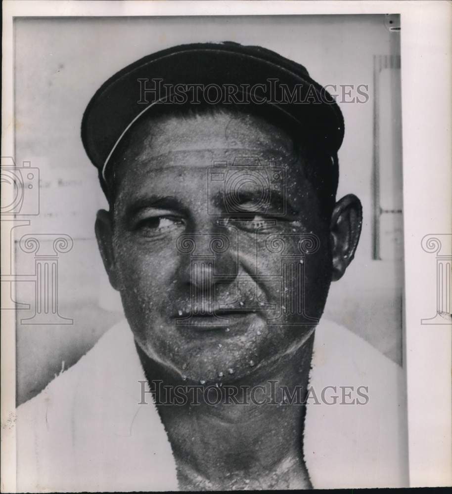 1959 Press Photo Early Wynn, Baseball Player - hpx01597- Historic Images