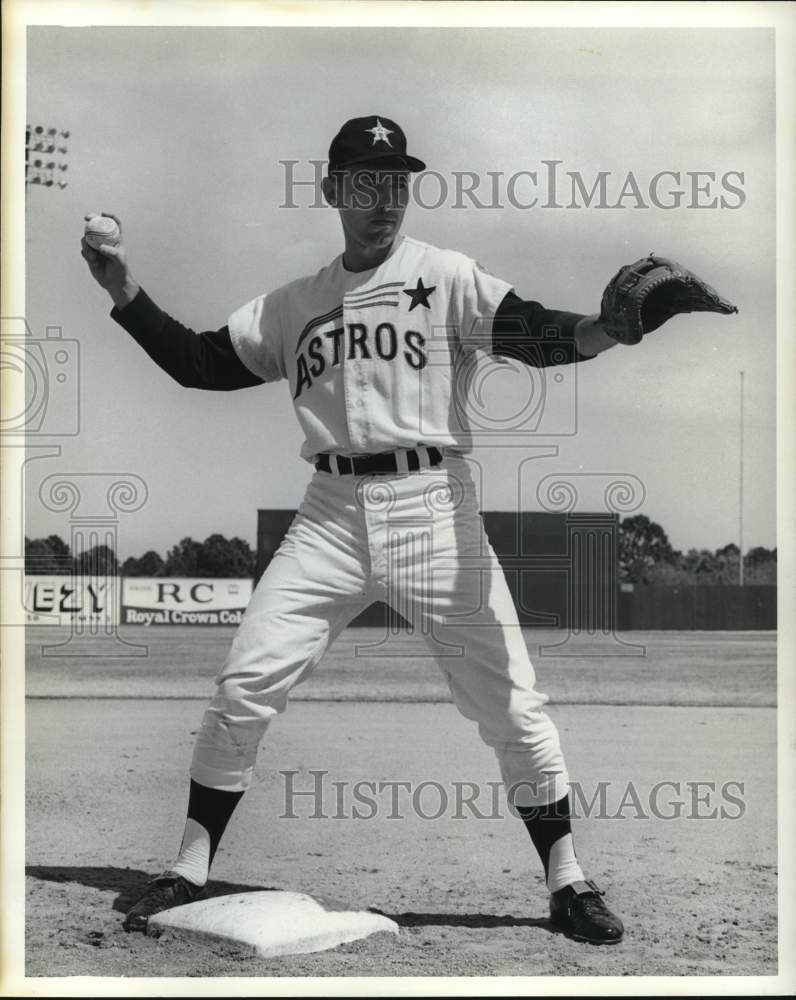 1969 Press Photo Denis Menke, Houston Astros Baseball Shortstop - hpx02522- Historic Images