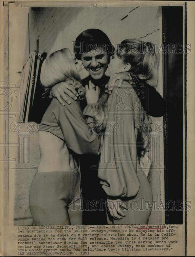 1971 Press Photo Don Meredith, Nancy Reichert, Janice Whitby, &quot;The Golddiggers&quot;- Historic Images