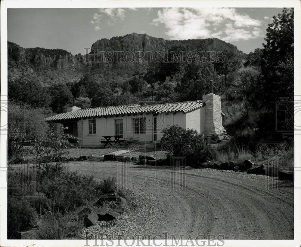 Press Photo Adobe cottage at Big Bend National Park in Texas - hpx04686- Historic Images