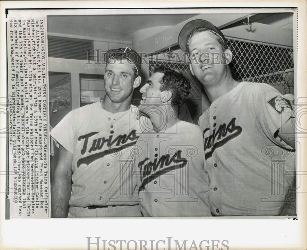1964 Press Photo Bob Allison, Don Mincher and Camilo Pascual at Washington game- Historic Images