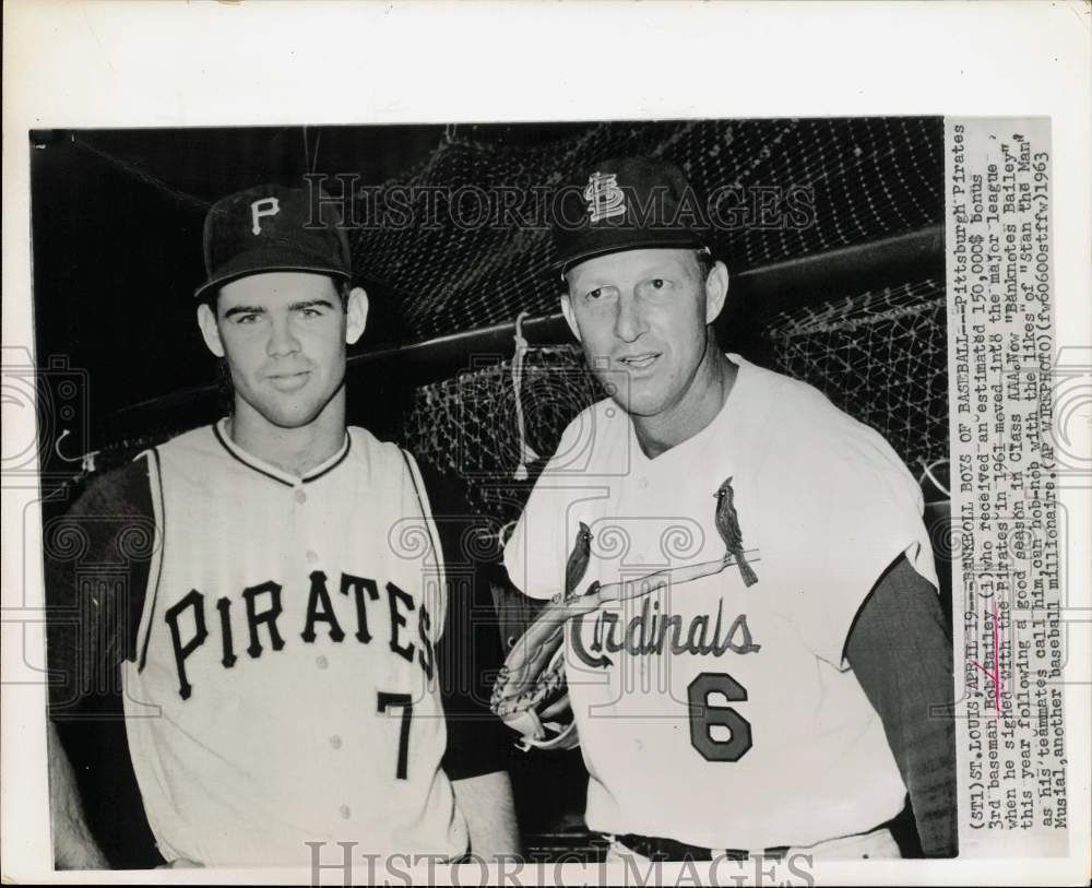 1963 Press Photo Pirates baseball player Bob Bailey with Cardinal Stan Musial- Historic Images