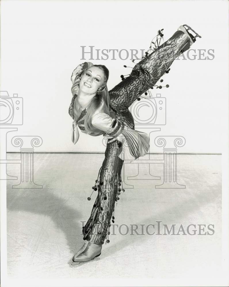 1975 Press Photo Ice Skater Judy McLeod to perform in Holiday On Ice - hpx06175- Historic Images