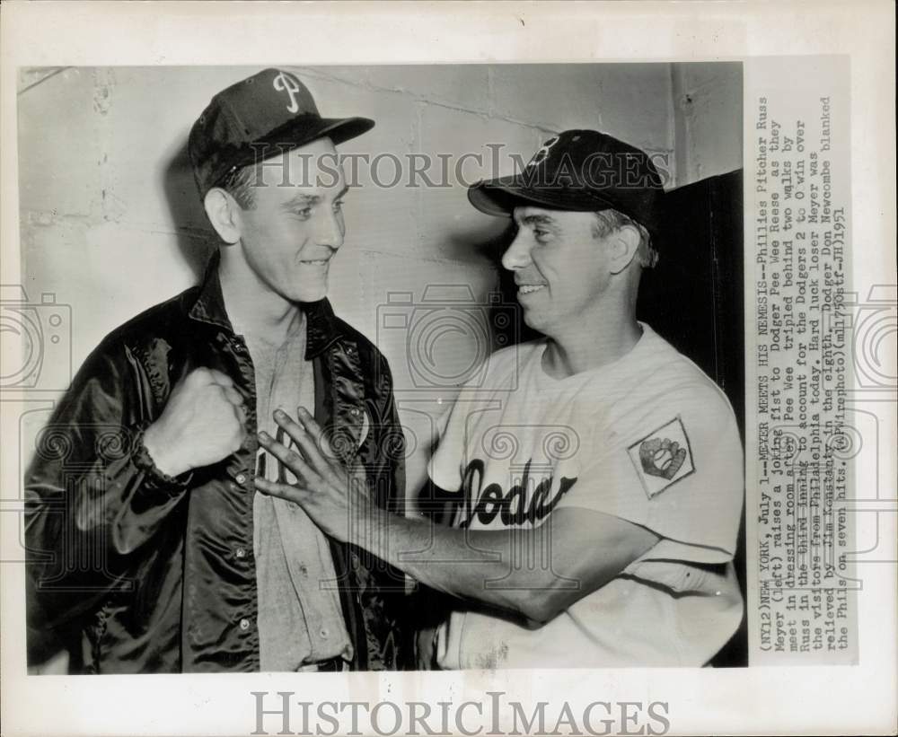 1951 Press Photo Phillies&#39; Russ Meyer jokes with Dodgers&#39; Harold &quot;Pee Wee&quot; Reese- Historic Images