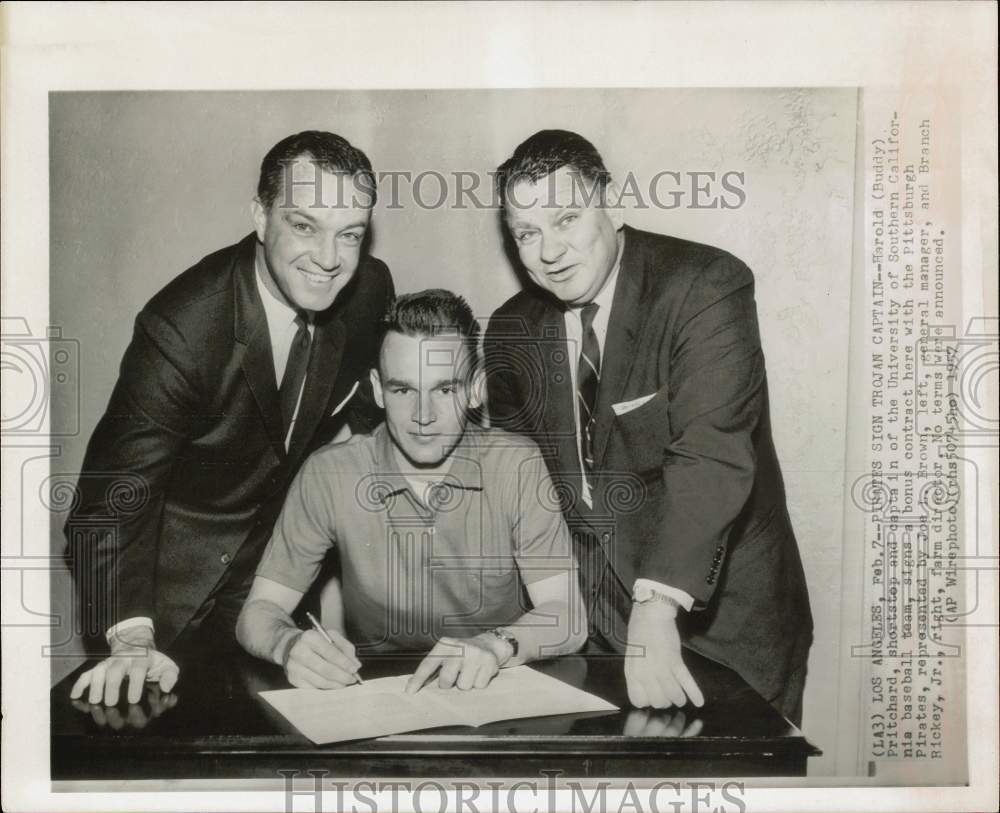 1957 Press Photo Branch Rickey Jr., Joe Brown with new Pirate Harold Pritchard- Historic Images