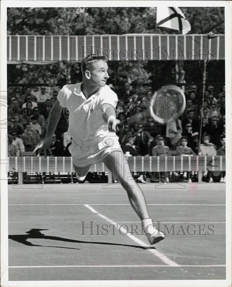 Press Photo Tennis pro Rod Laver goes for the ball during a match - hpx06882- Historic Images