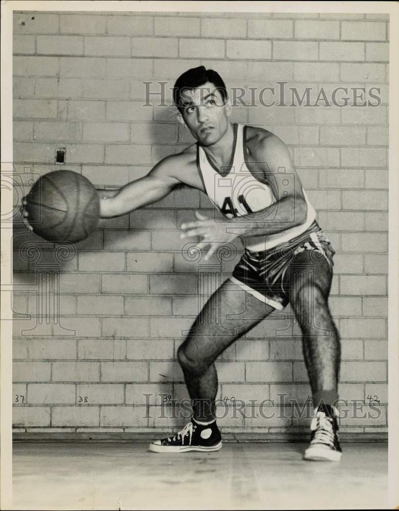 1959 Press Photo Connie Pontikes, University of Houston basketball player- Historic Images