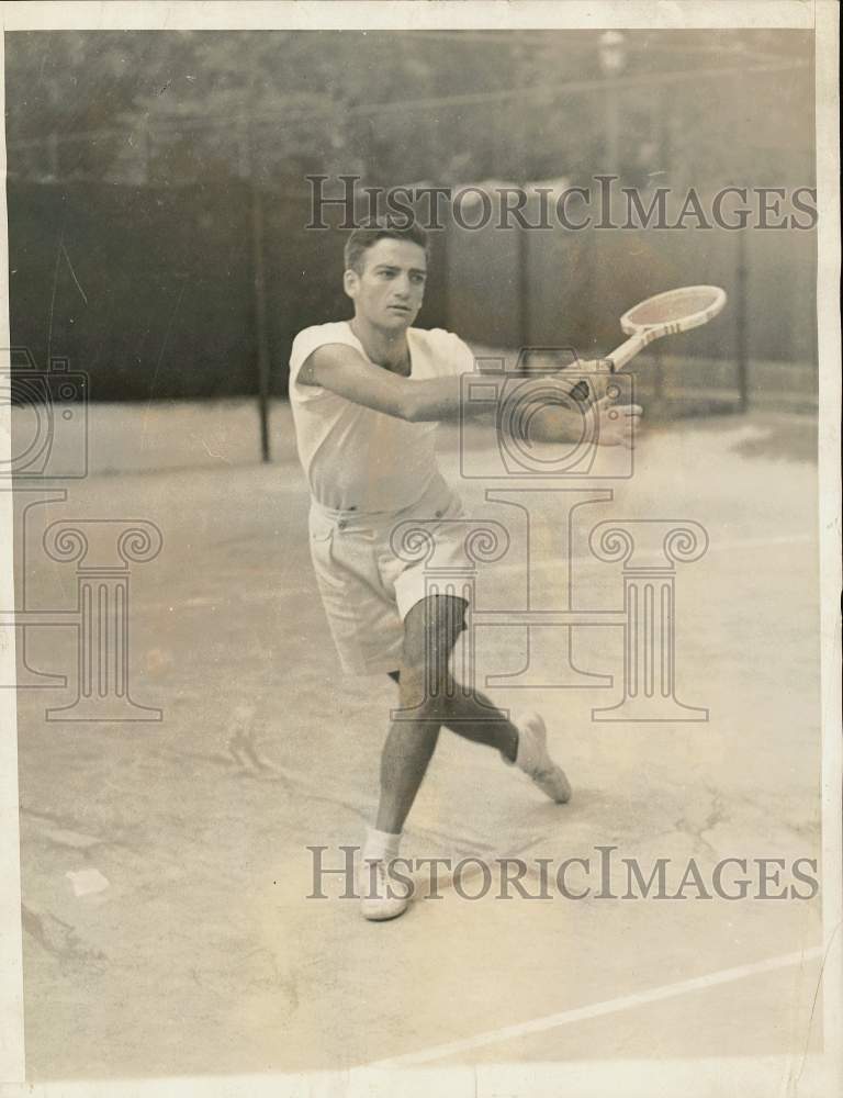 1936 Press Photo Tulane University tennis player Ernie Sutter in action- Historic Images