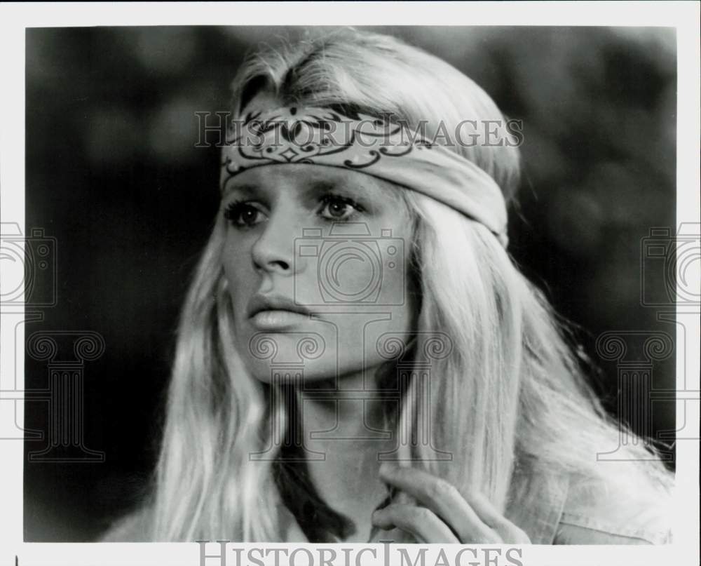 Press Photo Kim Basinger stars in &quot;Mother Lode&quot; - hpx11753- Historic Images