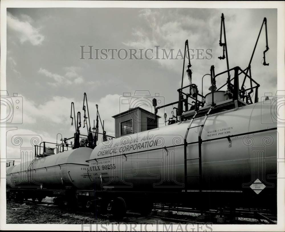 1957 Press Photo Equipment at Texas Butadiene and Chemical Corporation Plant- Historic Images