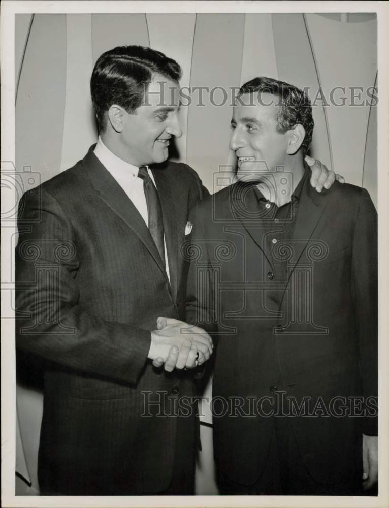 1959 Press Photo Tony Bennett and Danny Thomas on &quot;The Danny Thomas Show&quot;- Historic Images